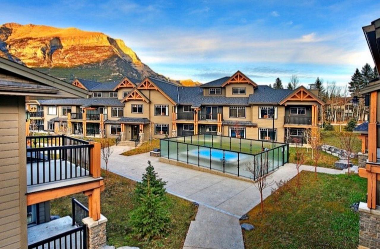 Copperstone Resort - Mountain View 2 Bedroom Condo Canmore Zewnętrze zdjęcie