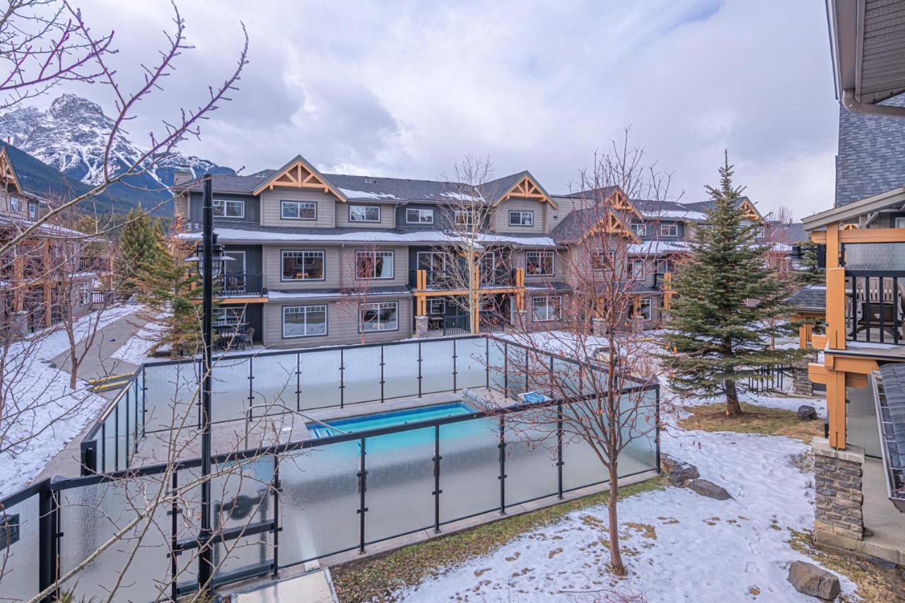 Copperstone Resort - Mountain View 2 Bedroom Condo Canmore Zewnętrze zdjęcie