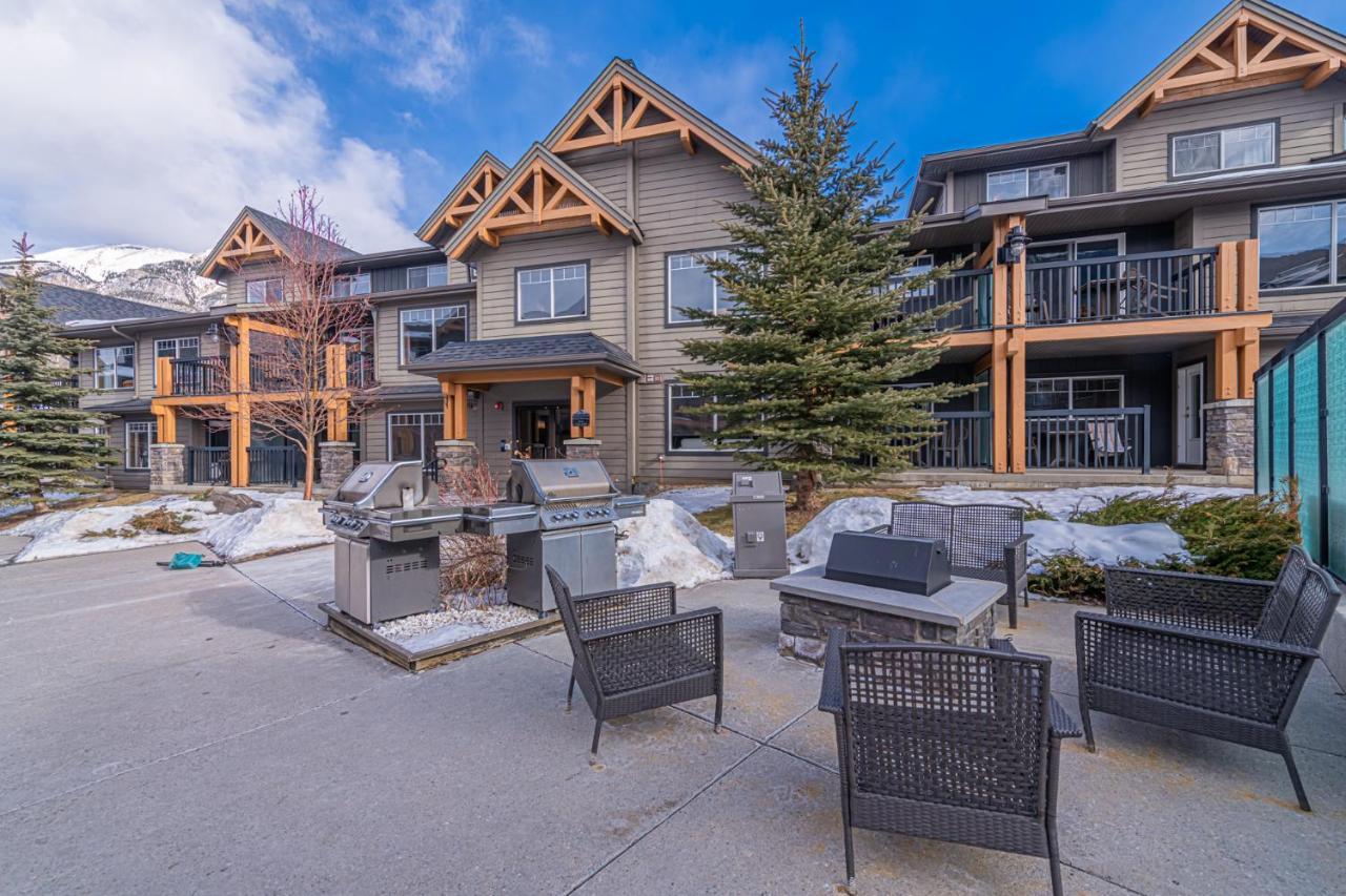 Copperstone Resort - Mountain View 2 Bedroom Condo Canmore Zewnętrze zdjęcie